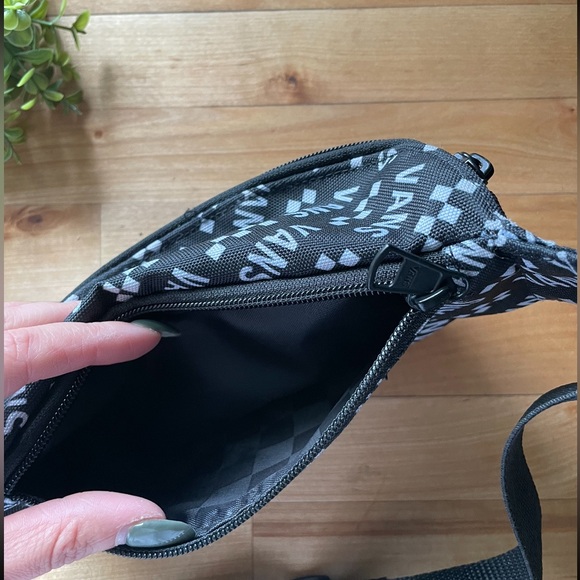 Vans Checkered Belt Bag - Picture 5 of 6